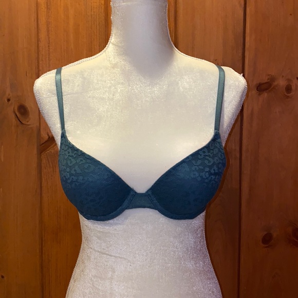 PINK Victoria’s Secret Bra - Picture 1 of 6